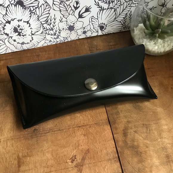 Black frameless sunglasses with case - Picture 5 of 6